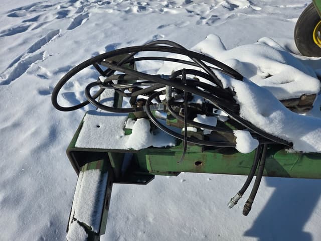 Image of John Deere 2700 equipment image 4