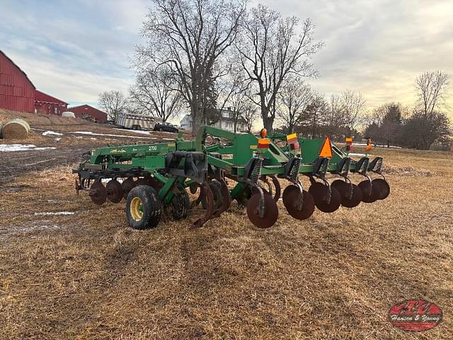 Image of John Deere 2700 equipment image 3