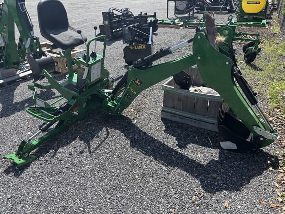 John Deere 270B Equipment Image0