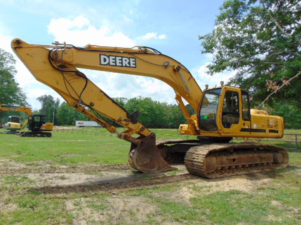 Image of John Deere 270LC Primary image