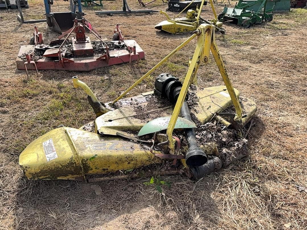 Image of John Deere 272 Image 1