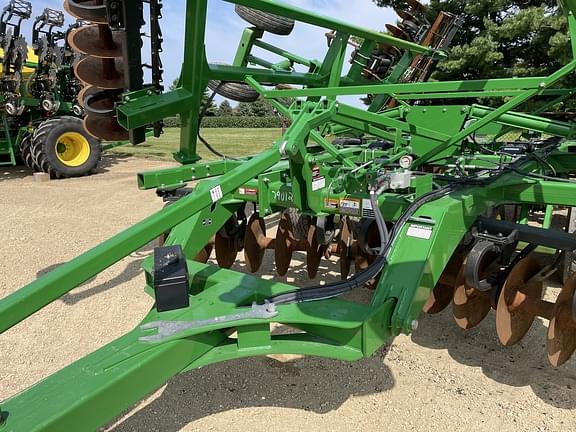 Image of John Deere 2720 equipment image 3