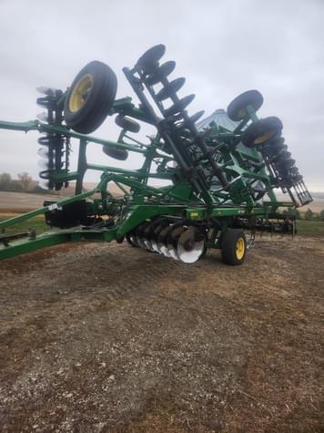 Main image John Deere 2720