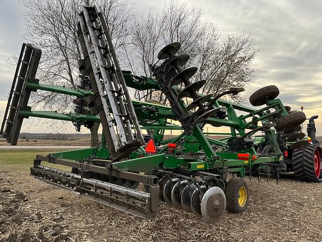 Image of John Deere 2720 equipment image 2