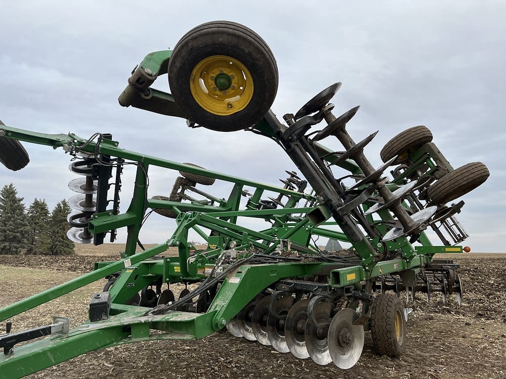 2020 John Deere 2720 Equipment Image0