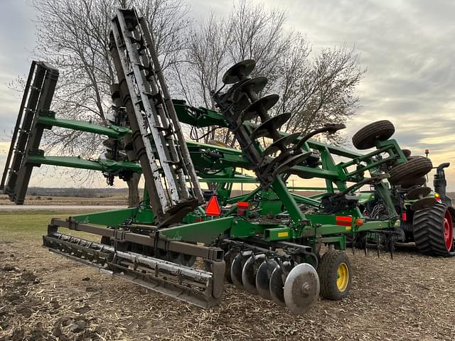 Image of John Deere 2720 equipment image 2