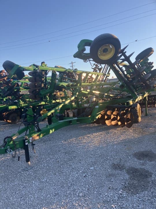 Image of John Deere 2720 equipment image 1