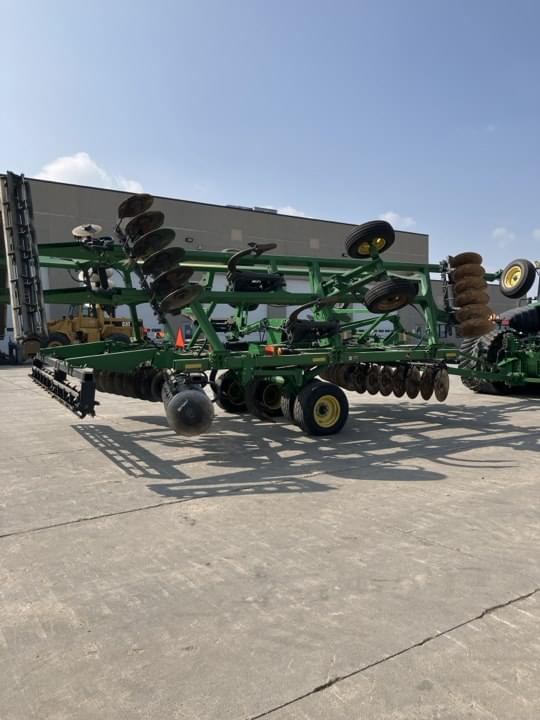 Image of John Deere 2720 equipment image 1