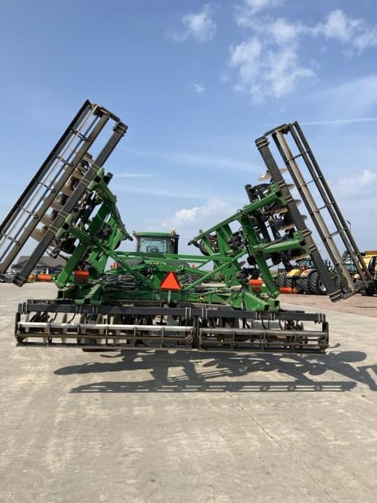 Image of John Deere 2720 equipment image 2