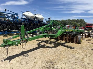 Main image John Deere 2720