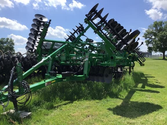 Image of John Deere 2730 equipment image 4