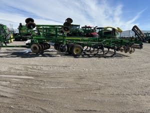 John Deere 2730 Image