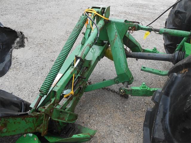 Image of John Deere 275 equipment image 2