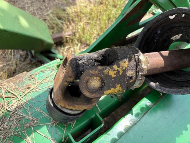 Image of John Deere 275 equipment image 3