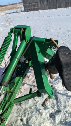 Image of John Deere 275 equipment image 4