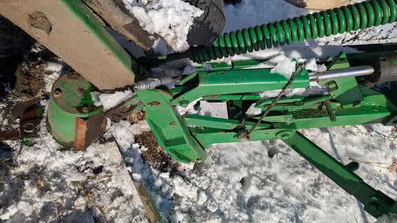 Image of John Deere 275 equipment image 2