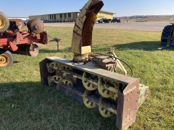 Main image John Deere 275