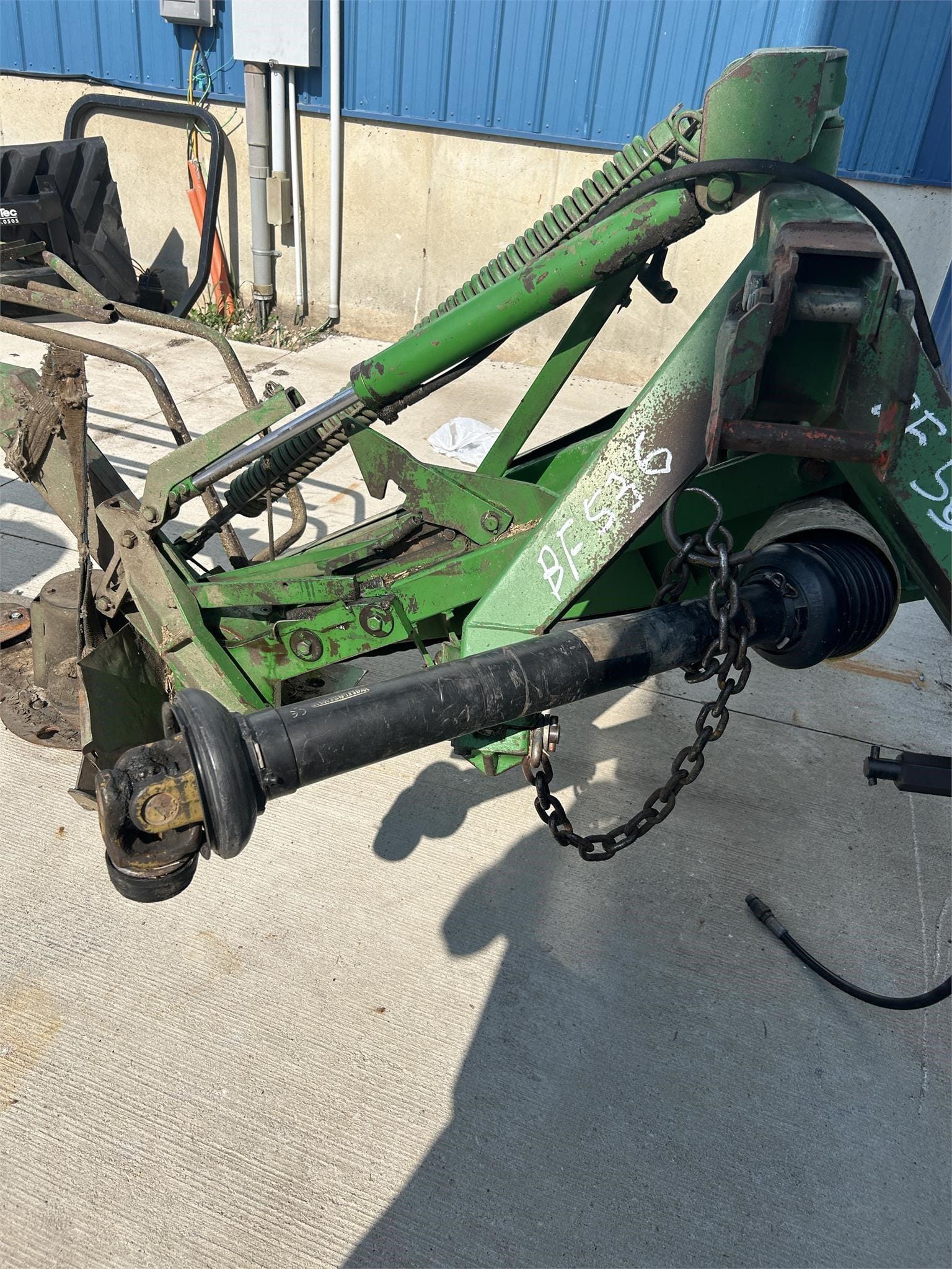Main image John Deere 275