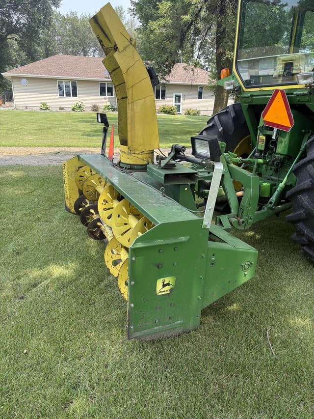 Image of John Deere 275 equipment image 1