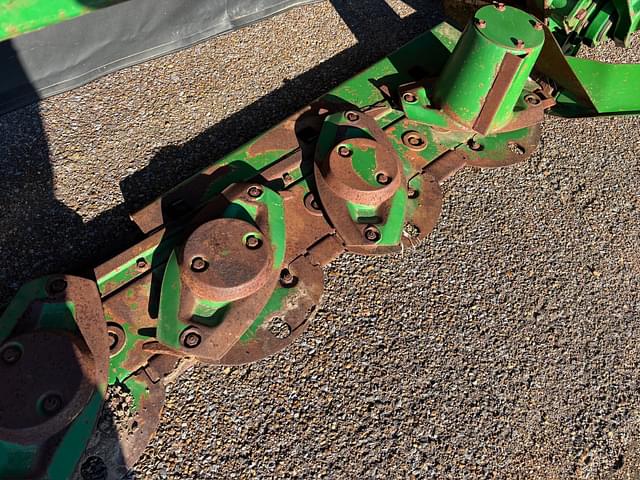 Image of John Deere 275 equipment image 3