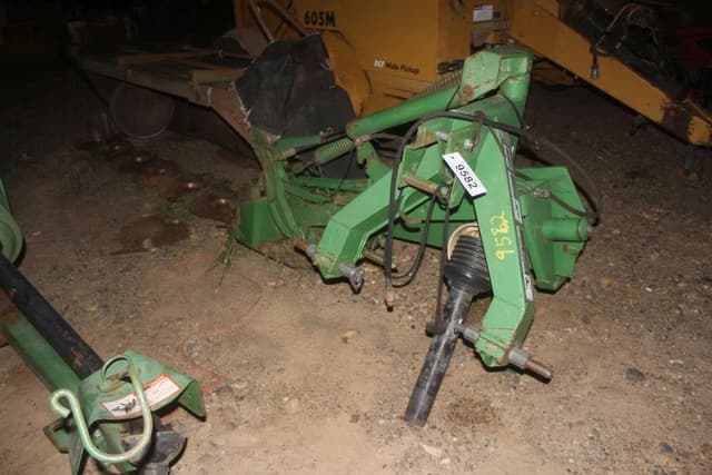 Image of John Deere 275 equipment image 4