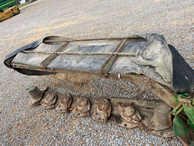 Image of John Deere 275 equipment image 1