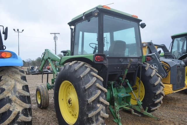 Image of John Deere 2750 equipment image 1