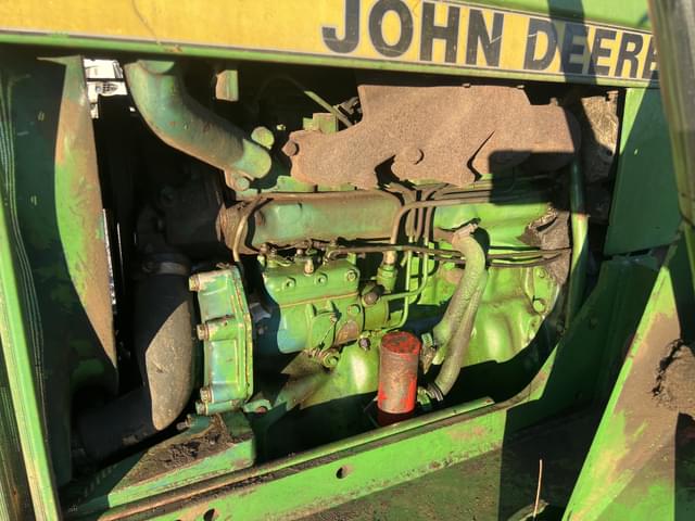 Image of John Deere 2750 equipment image 2