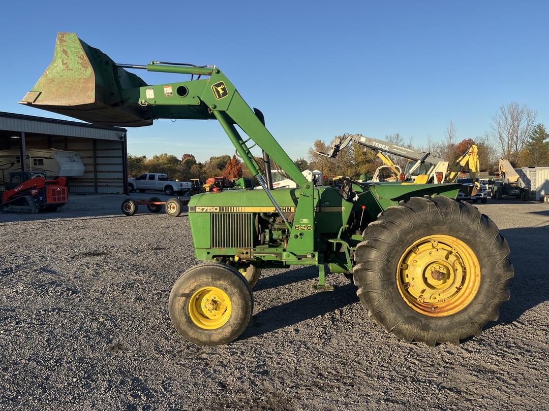 Image of John Deere 2750 Primary image