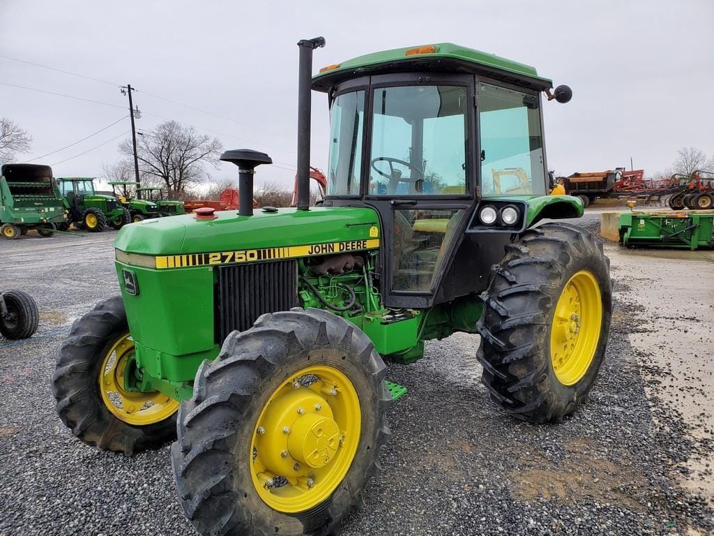 Main image John Deere 2750