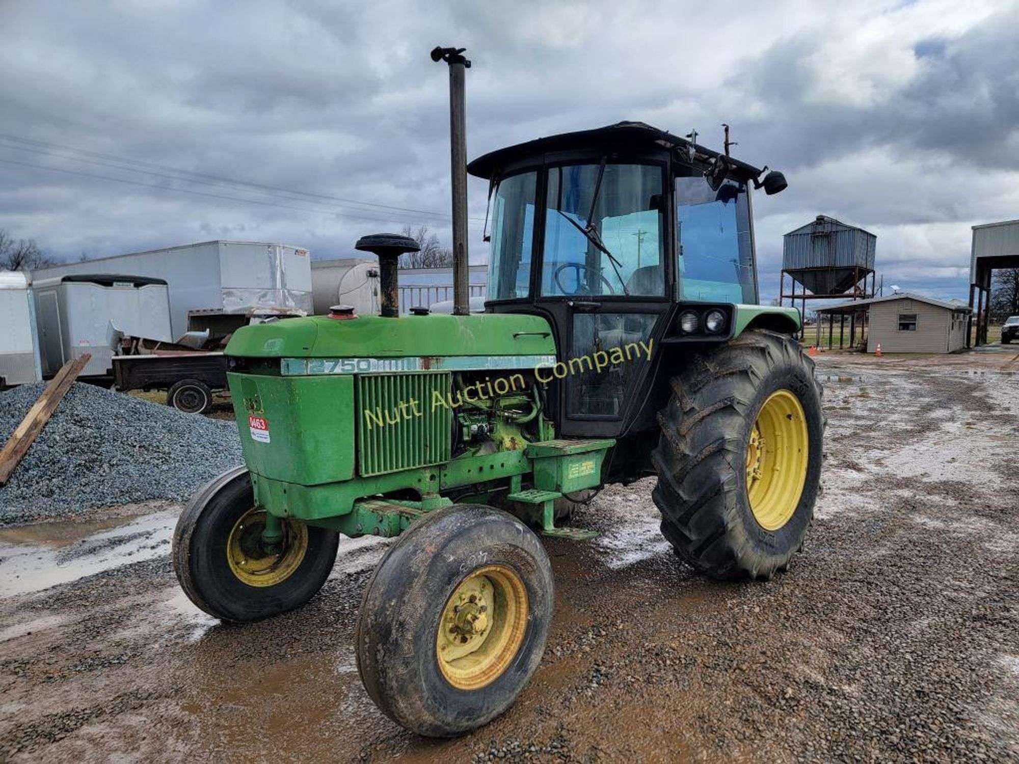 Main image John Deere 2750