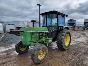 Main image John Deere 2750