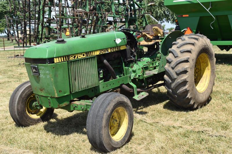 Image of John Deere 2750 Primary image