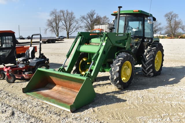 Image of John Deere 2750 equipment image 2