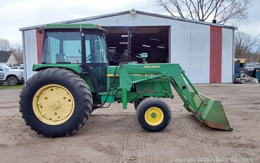 John Deere 2750 Equipment Image0