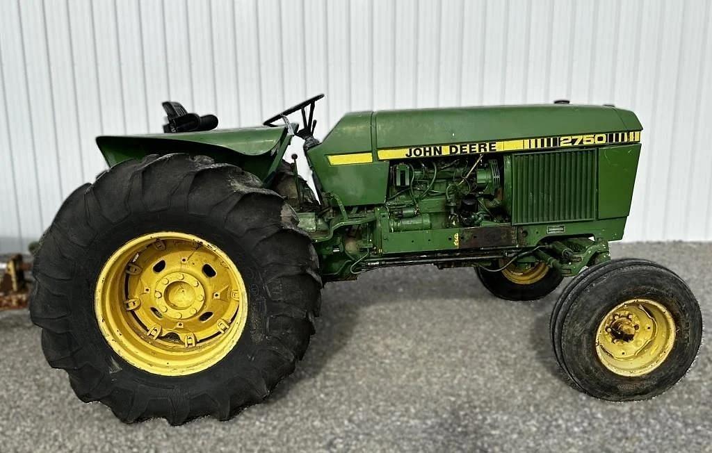 Image of John Deere 2750 Primary image