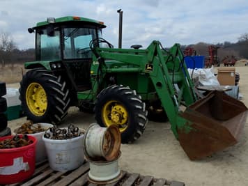 Main image John Deere 2750