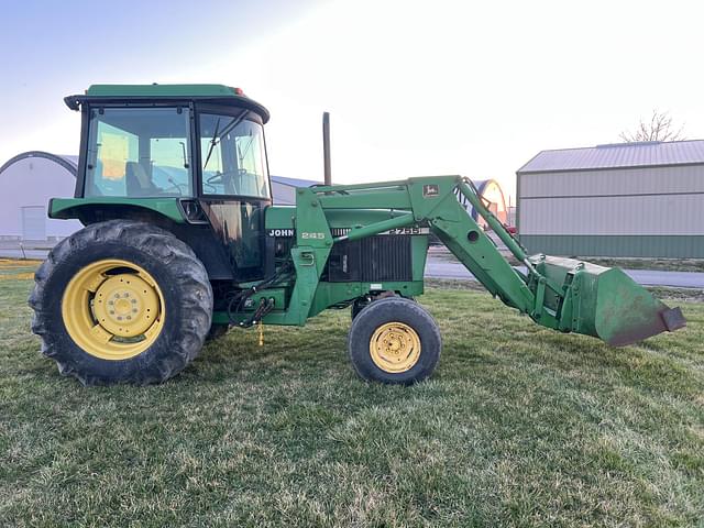 Image of John Deere 2755 equipment image 3
