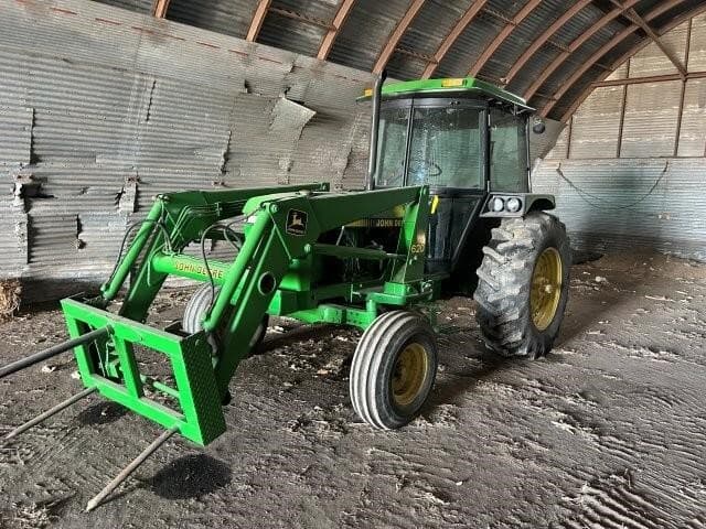 Image of John Deere 2755 equipment image 3