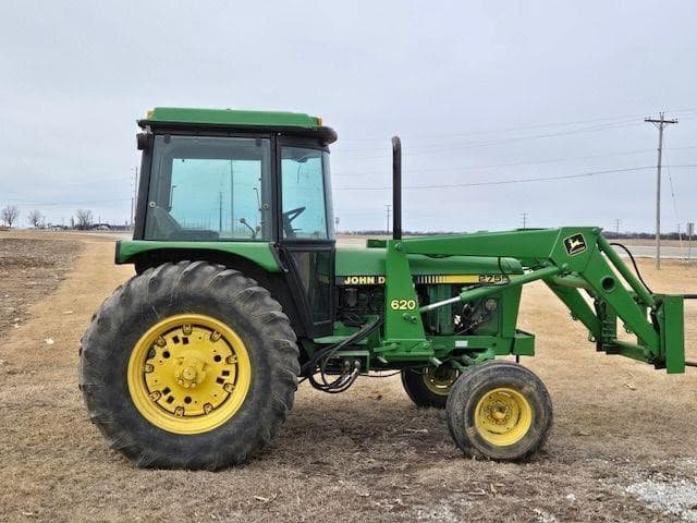 Image of John Deere 2755 Primary image
