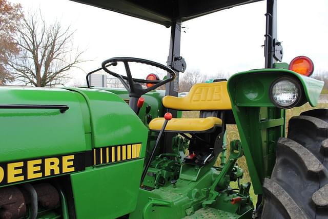 Image of John Deere 2755 equipment image 3