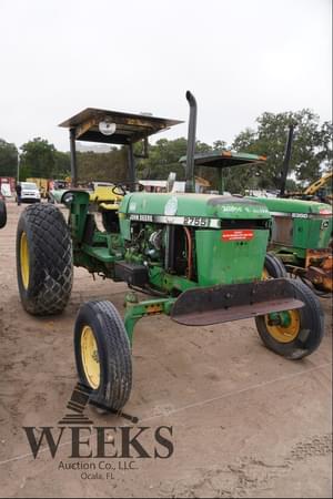 John Deere 2755 Image