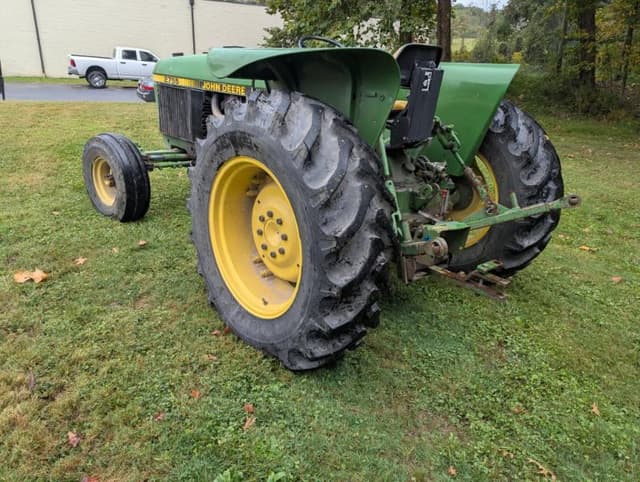 Image of John Deere 2755 equipment image 1