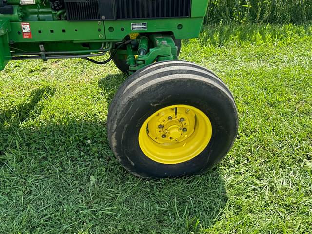 Image of John Deere 2755 equipment image 3