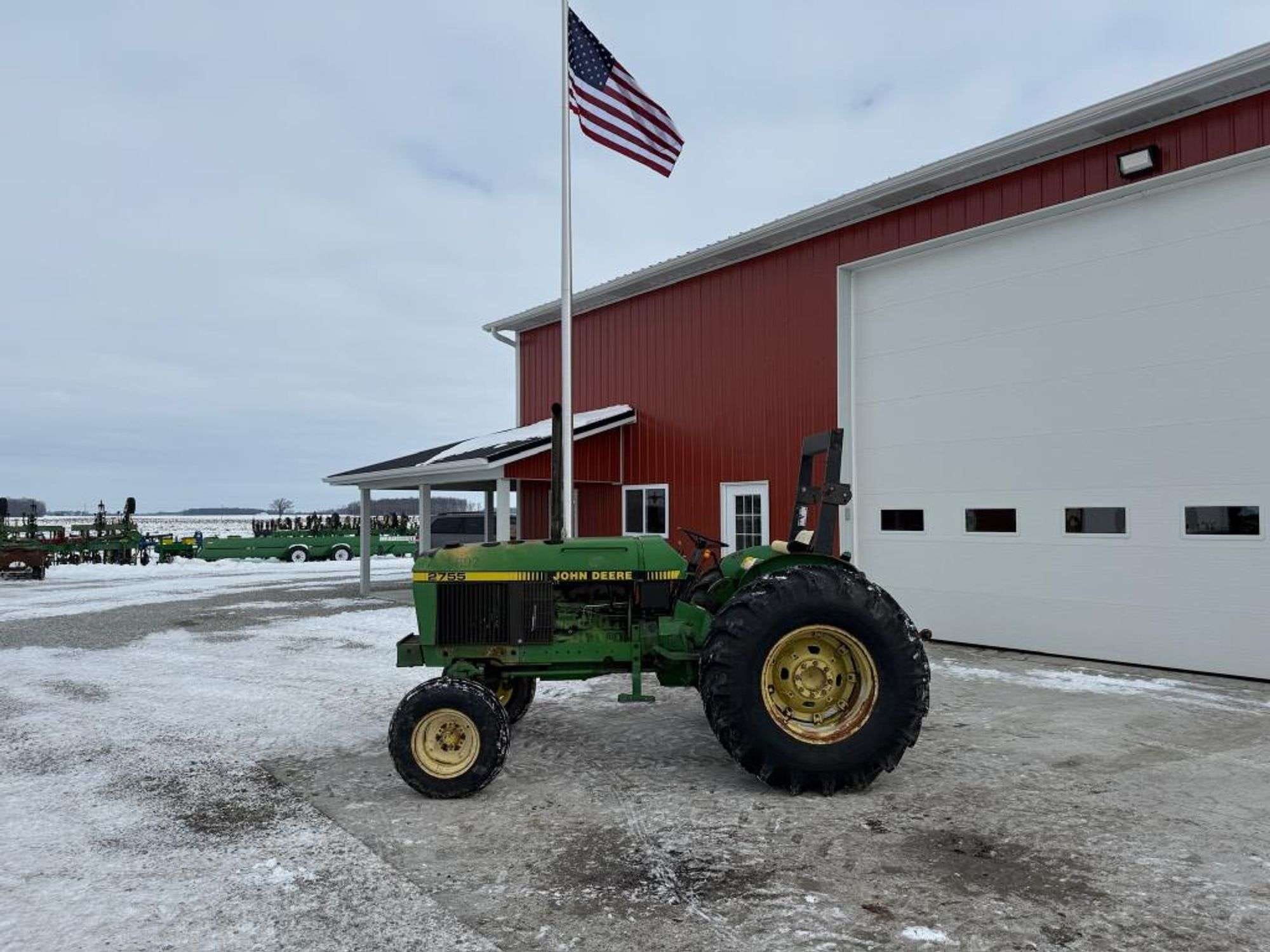 John Deere 2755 Equipment Image0