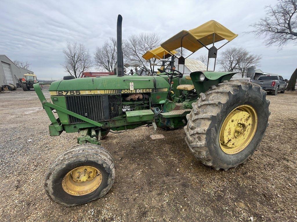 Image of John Deere 2755 Primary image