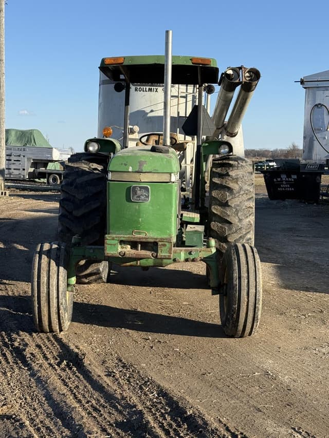 Image of John Deere 2755 equipment image 3