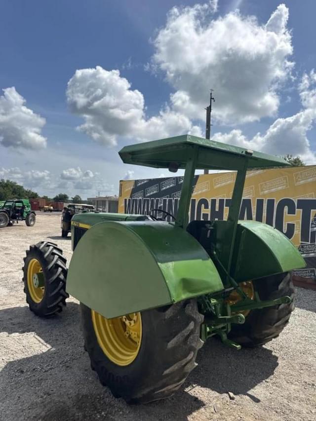 Image of John Deere 2755 equipment image 1