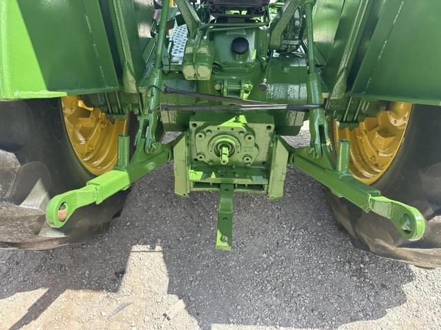 Image of John Deere 2755 equipment image 2
