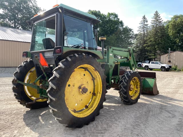 Image of John Deere 2755 equipment image 4